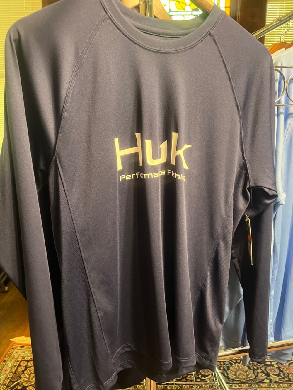 NWT M’s Huk Pursuit Navy Long-Sleeve Performance Shirt with White Logo